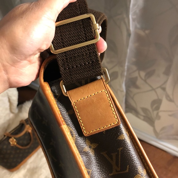 fbpageLuxonlinecanada❌sold out‼️
 Vuitton Bosphore Pm ❤️❤️❤️ - Picture 16 of 17